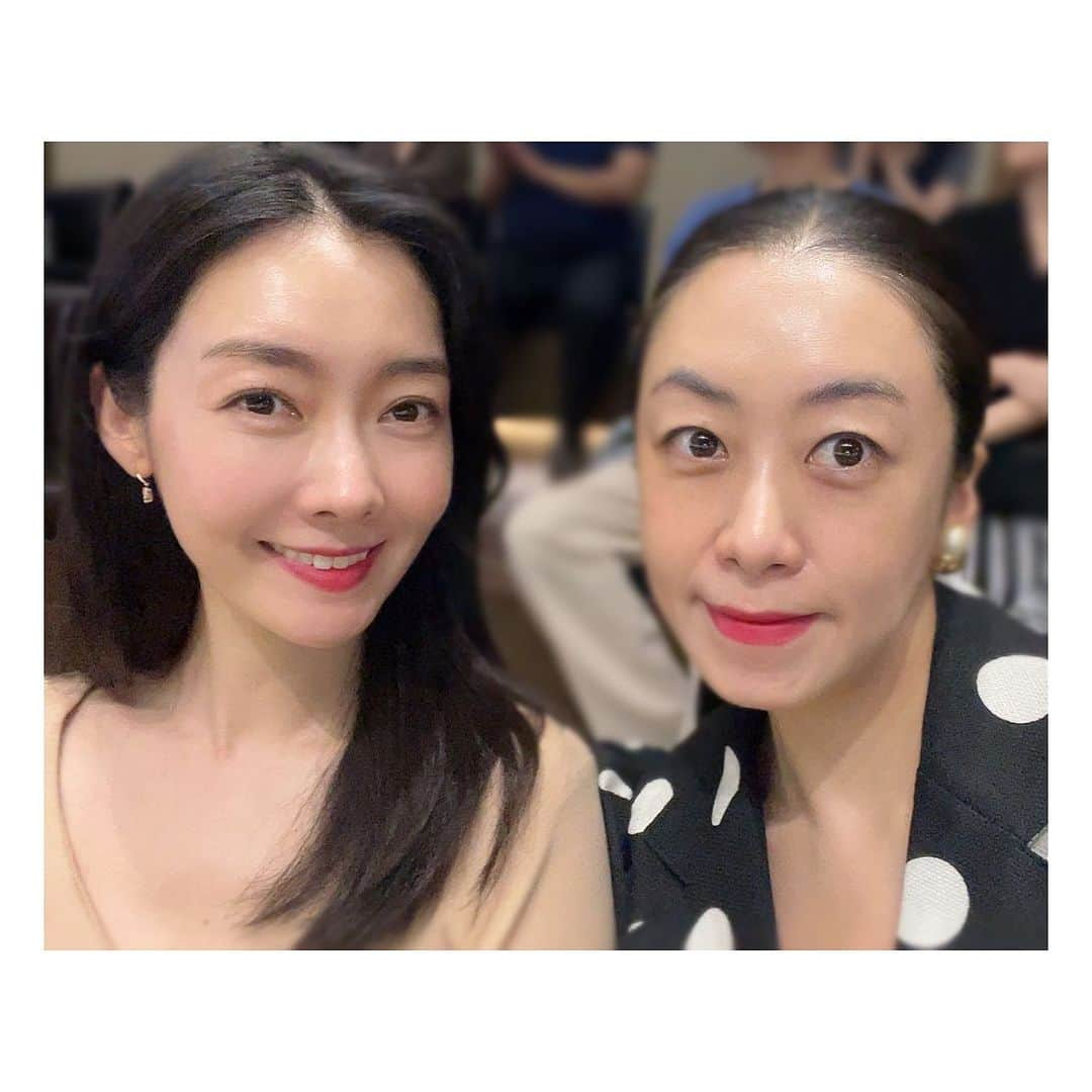 ユ・ジヨンさんのインスタグラム写真 - (ユ・ジヨンInstagram)「간만에, 유자매👯‍♀️  #사촌조카결혼식 #축하해🎉」7月2日 21時19分 - yujeeyujee