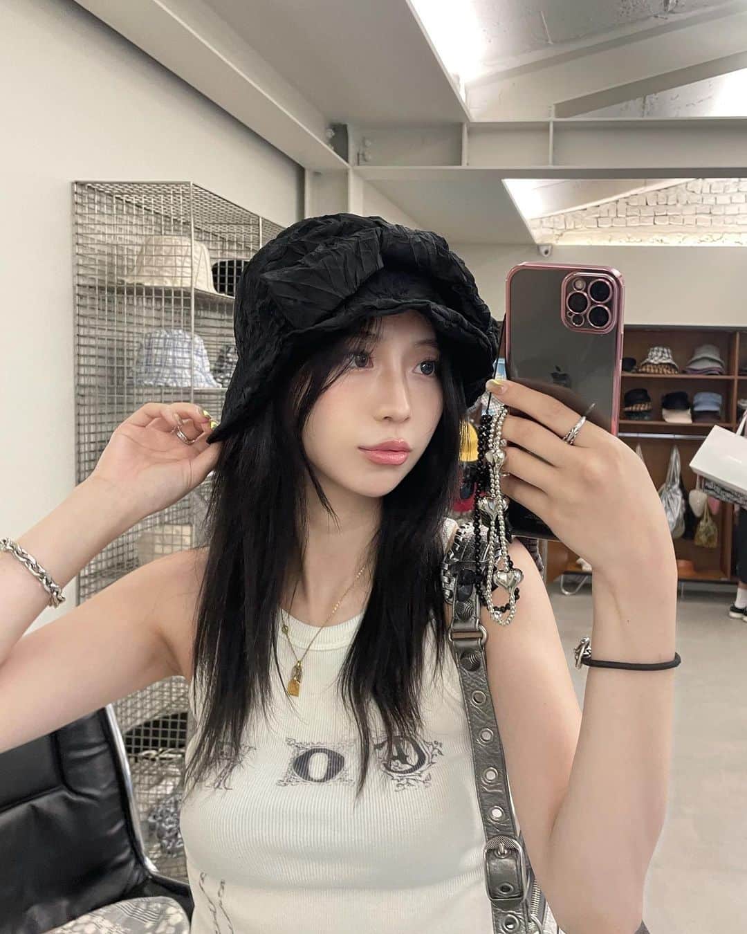 原涼香のインスタグラム：「SHIMA in 🇰🇷🖤 最高に楽しかった૮₍ ˃ ⤙ ˂ ₎ა♡ ㅤㅤㅤㅤㅤㅤㅤㅤㅤㅤㅤㅤㅤ」