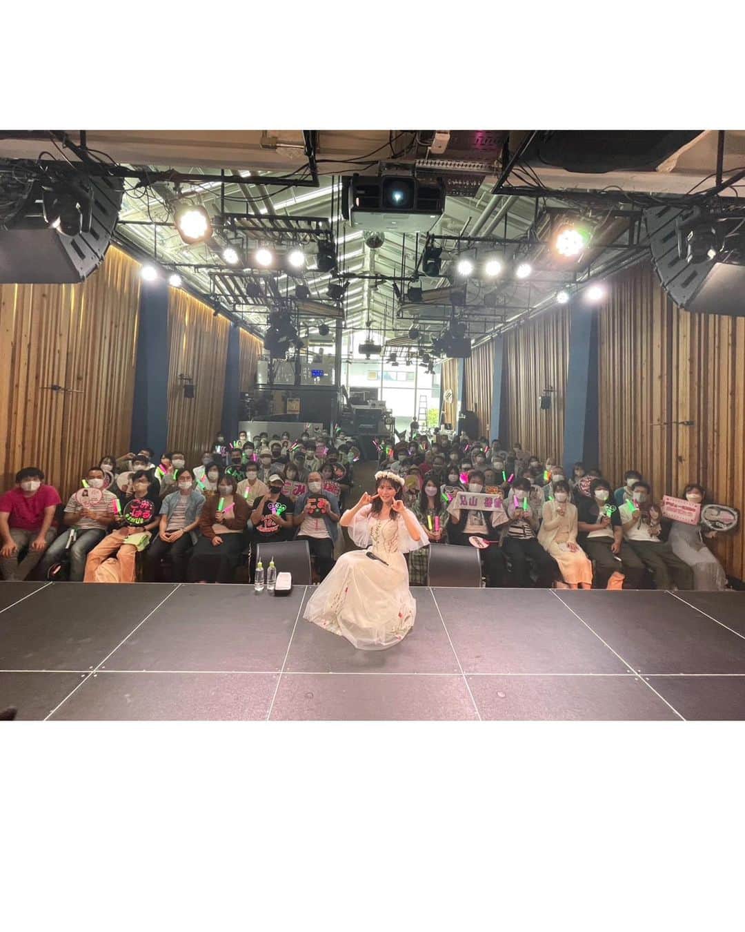 込山榛香さんのインスタグラム写真 - (込山榛香Instagram)「お花ドレス💐 ⁡ ⁡ ⁡ またファンイベント出来る様に頑張ります🫶 ⁡ （9月は会いたいね❤︎） ⁡ ⁡ ⁡ ⁡ #ドレス #ファンイベント #AKB48 #10周年 ⁡ ⁡ ⁡ ⁡」7月2日 21時35分 - komiharu_official