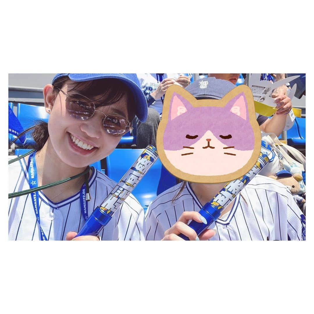 一木千洋のインスタグラム：「趣味⚾️  この頃、月1で野球観戦に行っています。現地観戦…前回が負け、前々回が引き分けだったので、今日こそ勝ちたい！と思っていたら、ちゃんと勝ってくれました✌️✨ 日差しがジリジリと照りつける中のデーゲーム。最高気温31℃！選手はこんなに暑いなか野球できるの本当にすごい…。私は座ってるだけで熱中症になりそうなのに。 いつもより余計に水分を取りました。暑い日の麦茶がいちばんうまい！ 点が入ったら万歳三唱したりハイタッチしたり知らない人同士なのに気持ちはひとつ！みたいなの素敵だよね！ 今回も楽しかったなあー！  #DeNAベイスターズ #ベイスターズ #ベイスターズファン」