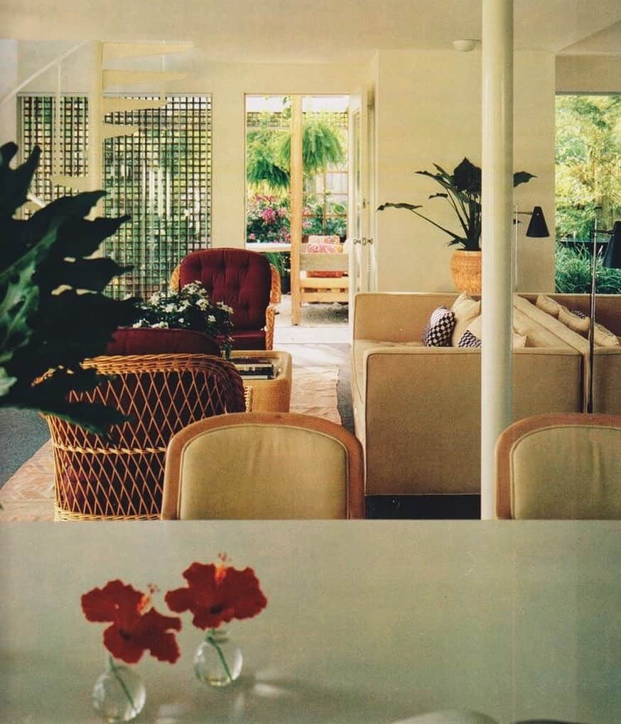 Meganのインスタグラム：「House & Garden’s Best in Decoration, 1987 via 〰️ @hellovintagehomecollection  . . . . #rattan #houseandgarden #homedecor #interiordesign #architecture」