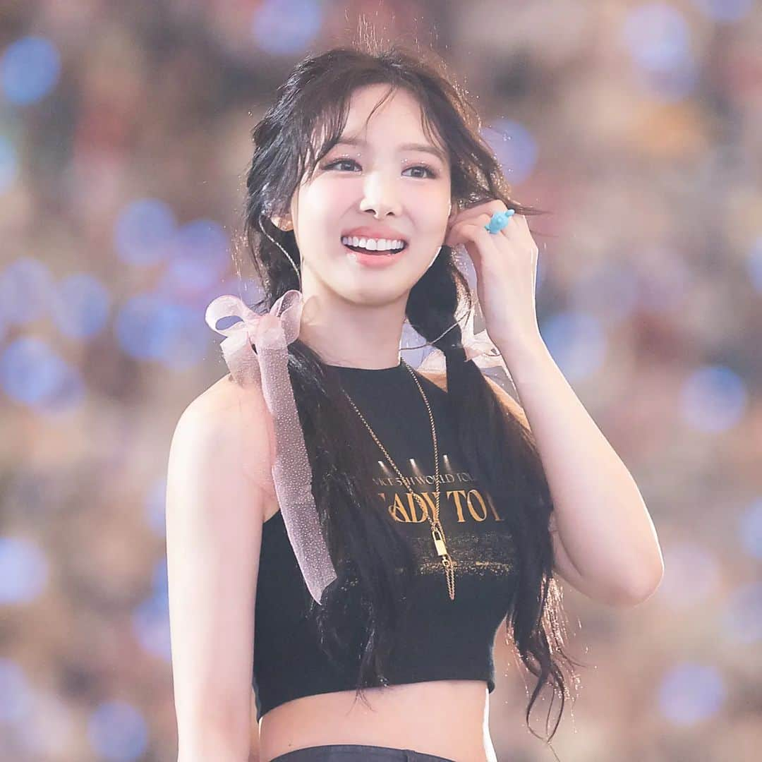 ナヨンさんのインスタグラム写真 - (ナヨンInstagram)「♪ © hotgirl ↬#Nayeon #TWICE #나연 #트와이스 ♡」7月2日 22時13分 - twnayeon