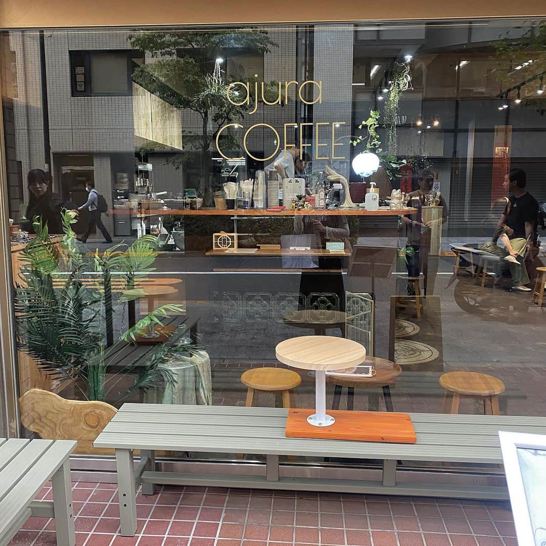 高森紫乃のインスタグラム：「. レモンケーキ売り切れだったからまたチャレンジしたい🍋 . . . . . #ajura #新宿カフェ #新宿御苑カフェ」