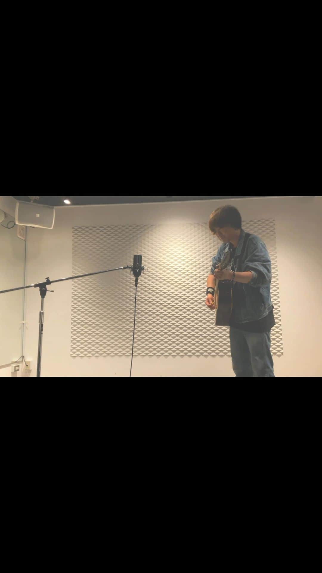 井上緑のインスタグラム：「#弾き語り　#アイコトバ　#オリジナル　#井上緑」
