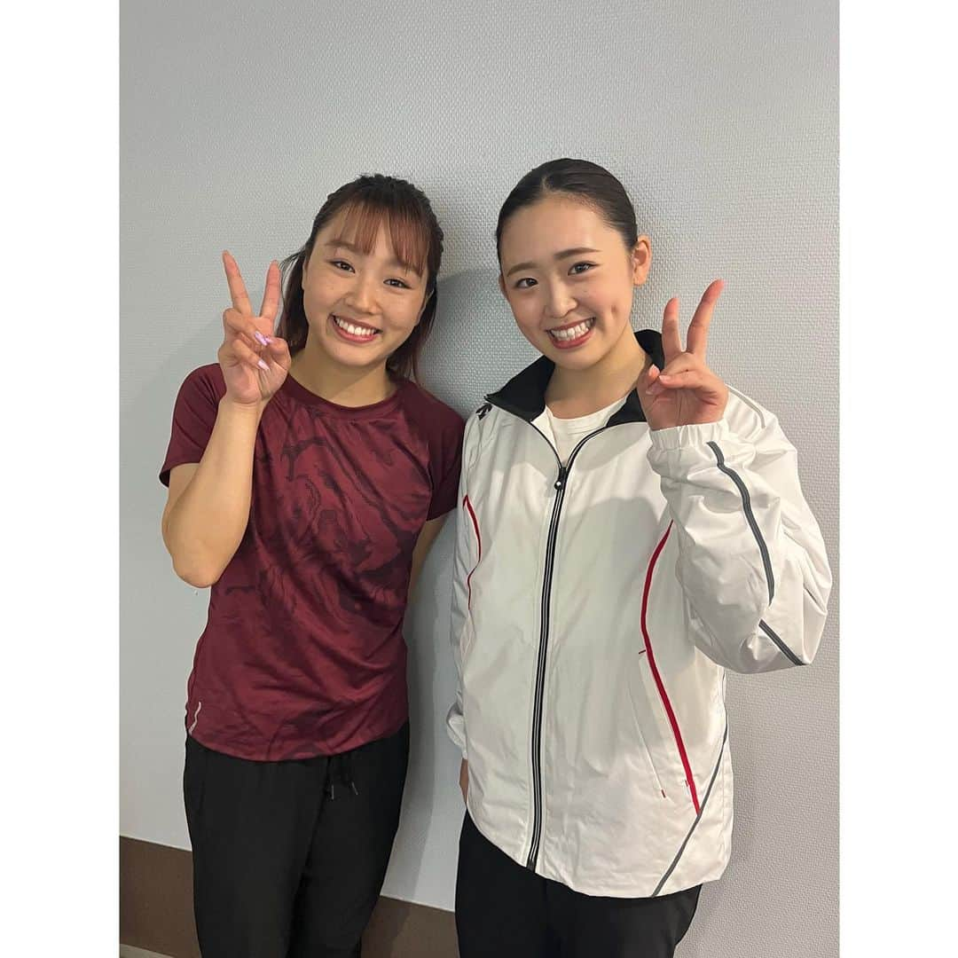 青木祐奈さんのインスタグラム写真 - (青木祐奈Instagram)「・ ・ 2023-2024シーズンスタート✨️  アクアカップ 応援ありがとうございました！  今シーズンは初戦からお客さんが入ってたくさんの拍手や声援があって、とても嬉しかったです🥰 バナーも見えました🥹 いつもありがとうございます🫶🏻  内容はまだまだだったので、また次に向けて頑張ります💪🏻 3F3Loは自分でも想定外😅  そして、わかばちゃんおかえり！ やっぱり上手だしかっこよすぎるんだよな❤️‍🔥」7月2日 22時28分 - yuna_skate