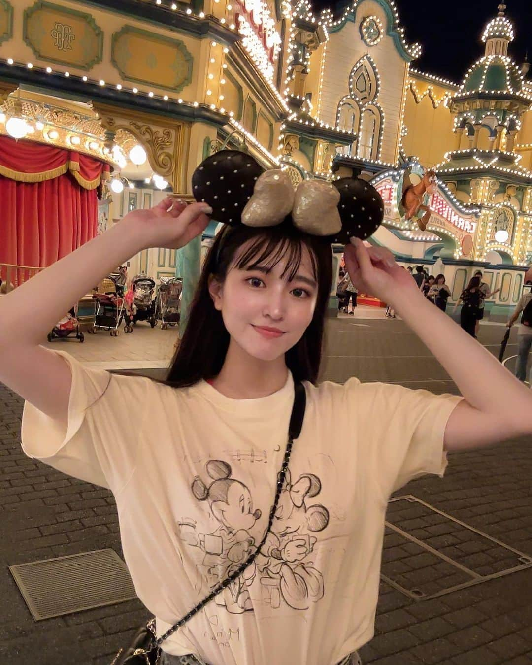 ぷかさんのインスタグラム写真 - (ぷかInstagram)「シー行ってきた❤︎ tシャツもディズニーストアに売ってるやつ ・ ・ ・ ・ ・ ・ ・ ・ ・ ・ ・ #ディズニーシー #ディズニーコーデ  #ディズニーグッズ #ディズニーストア  #ディズニーカチューシャ #ディズニーフォト #ディズニー写真 #アンバサダー #フリーモデル #広告モデル #韓国コスメ #韓国スキンケア」7月2日 22時41分 - fuuuuu215