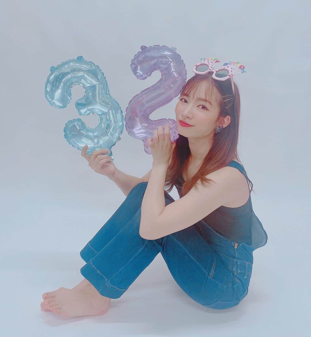 のインスタグラム：「♡ 今年も笑顔いっぱいで お誕生日を迎えました🎂 . ありがとう♡ . 毎年出会う人出会う人が 素敵な人たちばかりで それが私の自慢です！ . また一年、一期一会に感謝して 頑張ります⸜(๑’ᵕ’๑)⸝ . #happybirthday #生誕祭  #マイバースデー」