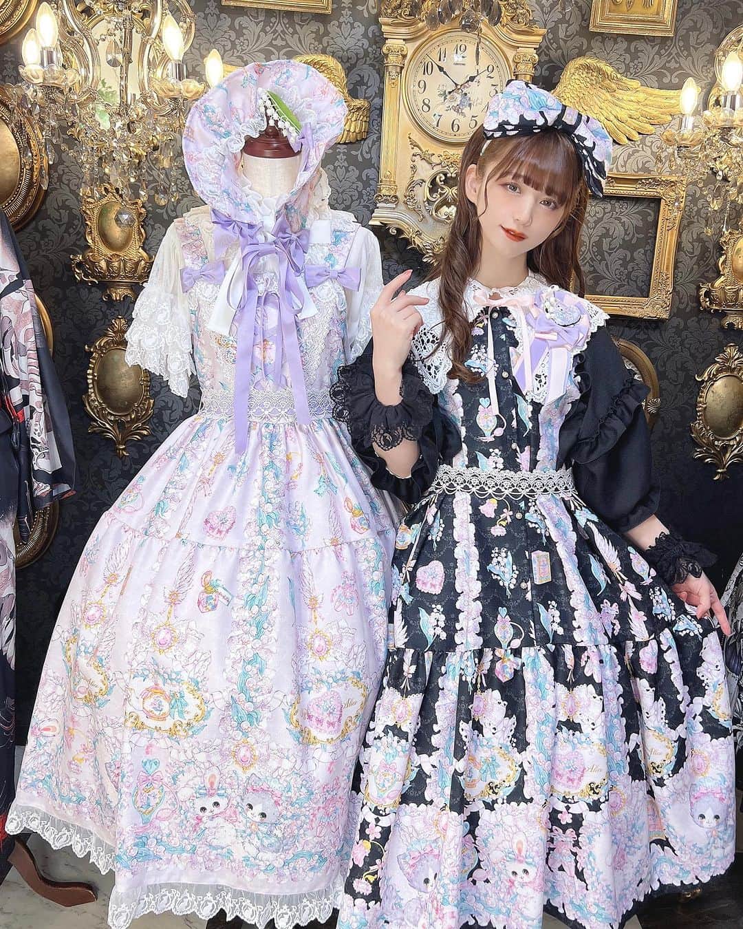 のインスタグラム：「Royal Princess Aliceお茶会♡  新作の 飴ノ森ふみかさんのかっわいいイラストのお洋服を着て皆様と過ごしました♡  今回はスタジオでの開催でしたので 本当にアットホームで 皆様お買い物を楽しまれていたり 美味しいケーキを一緒にいただいたり スタジオなので撮影をしたりと とにかく楽しいひと時でした♡  次回は 8/6(日)がお茶会！ 美沙子ちゃんも一緒です♡  #lolitafasion  #royalprincessalice」