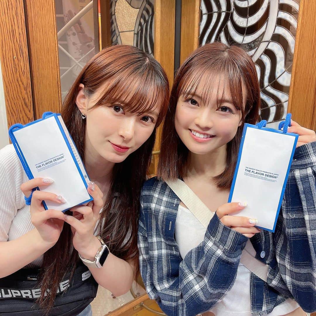 本村碧唯のインスタグラム：「この前えりと香水作った🩷🩵」