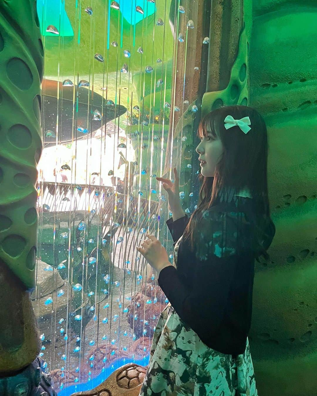 菅井純愛さんのインスタグラム写真 - (菅井純愛Instagram)「・  under the sea 🪸   #06  #06년생  #06line  #disneysea  #disneystyle  #tokyodisneysea  #ディズニーシー  #ディズニーコーデ  #underthesea  #mermaidlagoon  #mermaid  #fashionstyle  #ootd  #高校生  #highschoolgirl  #japanesegirl  #jk  #jk2  #sjk  #高身長女子  #173cm  #고등학생  #데일리  #디즈니  #셀카  #일본여자  #오오티디  #일본  #ガーリーコーデ  #アリエル」7月2日 23時09分 - aria_sugai