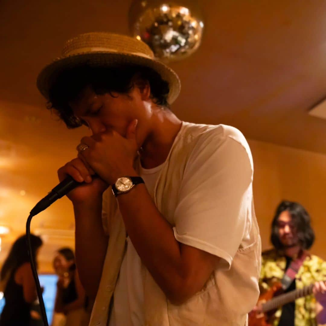 渡部豪太のインスタグラム：「[真夏ノ夜ノ兄弟] Live at UNIVIBE Kamakura  Appreciate for all folks coming.  #jazz #blues #soul #funk」