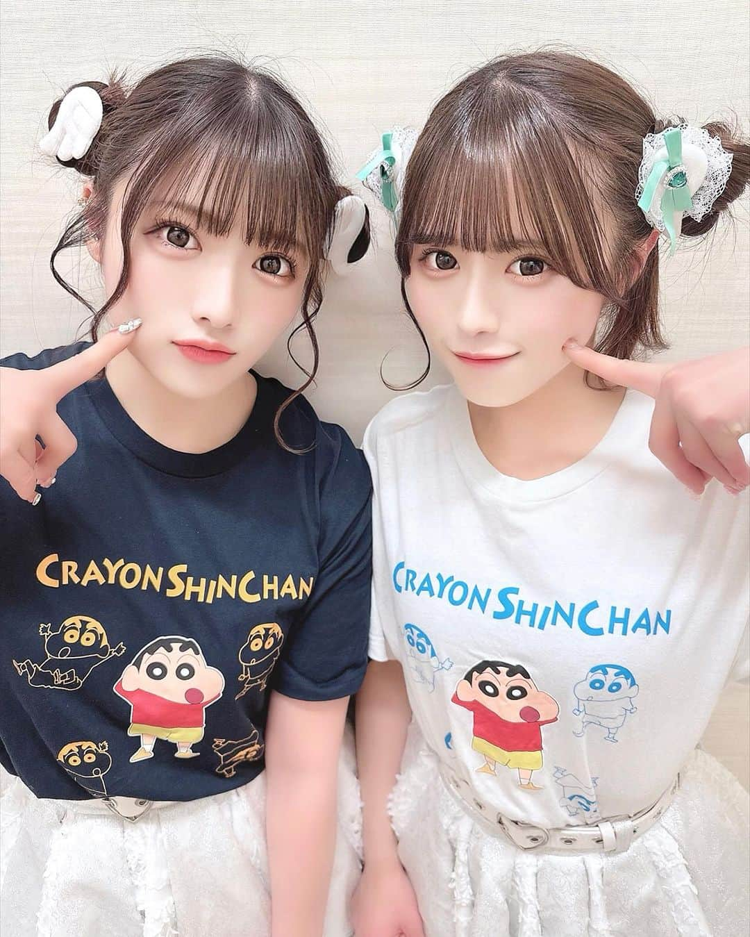 葉月沙耶さんのインスタグラム写真 - (葉月沙耶Instagram)「👶🏻‪‪❤︎‬👶🏻  #クレヨンしんちゃん #クレヨンしんちゃんグッズ #しんちゃん #お団子ヘア #お団子アレンジ #ヘアアレンジ #双子 #双子コーデ #双子ベビー #アイドルヘア #アイドル #地下アイドル #アイドル前髪 #アイドルメイク #アイドルグループ #モデルプレス #モデルプレスパワープッシュ #ビジョビ #天使の羽 #くますたぐらむ #ツインテール #ツイン #ツイン団子 #団子 #団子ヘア」7月2日 23時45分 - sayapon_310