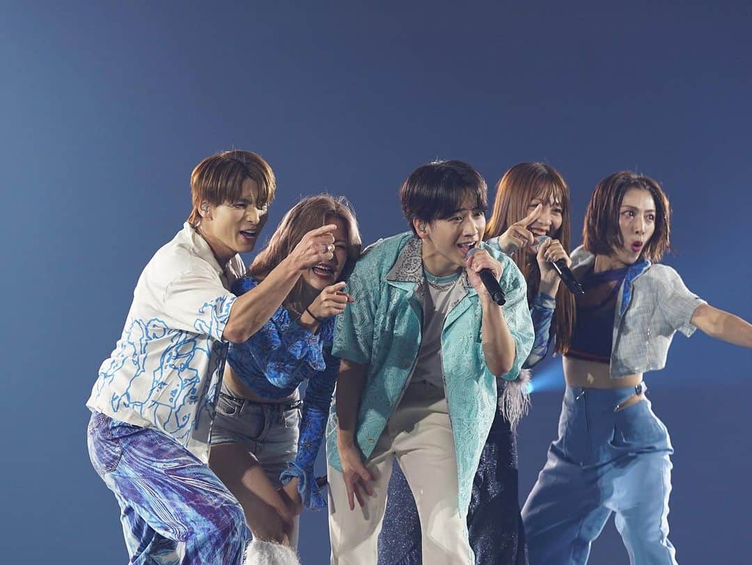 lolさんのインスタグラム写真 - (lolInstagram)「Da-iCE ARENA TOUR 2023 -SCENE- Da-iCEメンバーの皆さんとお写真撮っていただきました！ ありがとうございます😭❤  次回のオープニングアクト出演は 7/22(土)大阪城ホールです！ 6面のみなさま、よろしくお願いします！  #Da_iCE_ARENATOUR2023  #SCENE #Da_iCE #lol #エルオーエル」7月2日 23時53分 - lol_official_avex