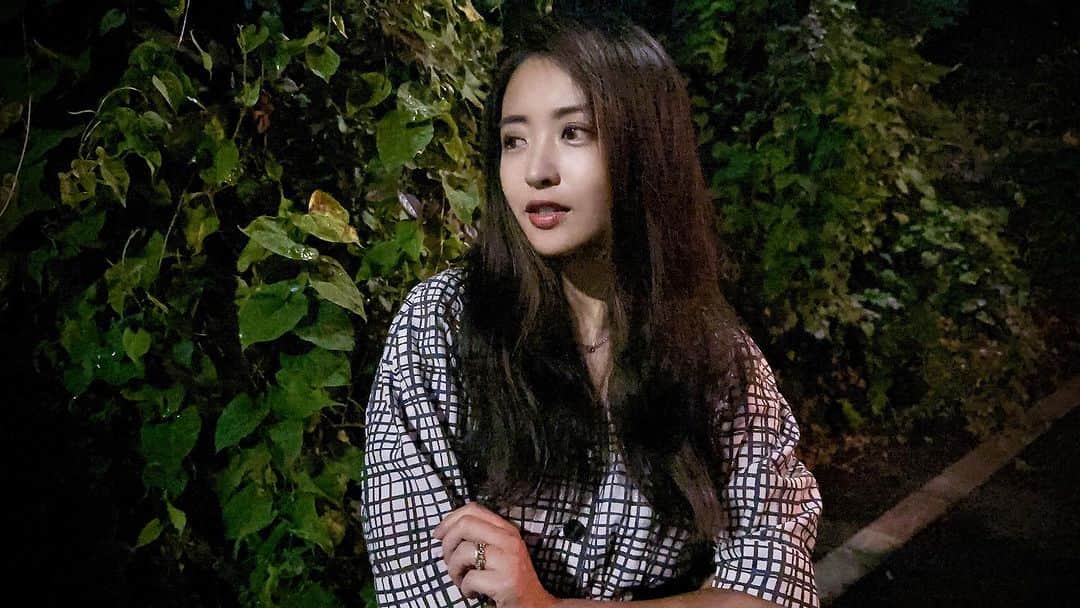 YU-Aのインスタグラム：「YOUTUBE LIVE後に📸  7月は21日の予定です✨  土日キャンプの予定が雨でキャンセル☔️ になってしまったので、 色んなトランポリンがある施設に行ったり、 家でBBQしたり←(結局お肉焼く🍖w) なんだかんだあっという間に土日が過ぎ去りました🌀  そして2023年も半分が終わって7月に突入😳 は、早い💦💦💦 早すぎるーーーーー  #YUA #YOUTUBE LIVE #YOUTUBE  #BBQ #トランポリン」
