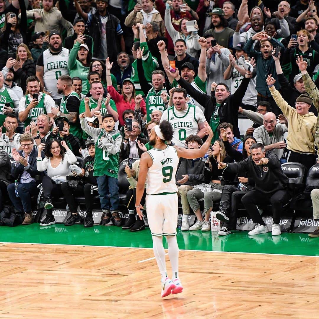 ボストン・セルティックスさんのインスタグラム写真 - (ボストン・セルティックスInstagram)「birthday boy appreciation post ☘️」7月3日 0時05分 - celtics