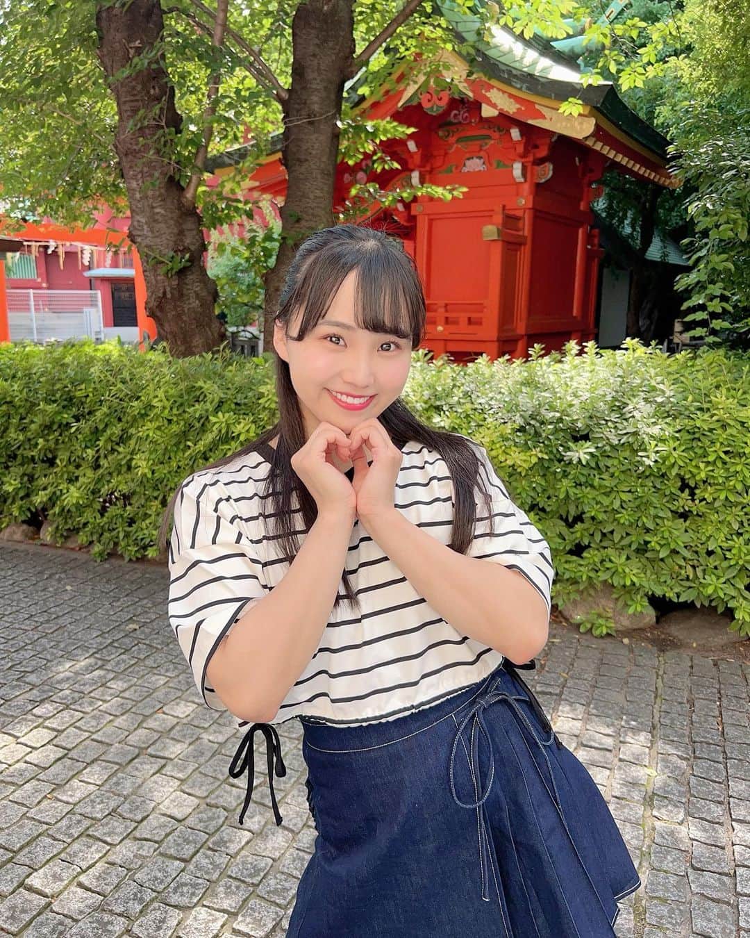 渡辺未詩（ミウ）のインスタグラム：「. ろこちゃんがかわいすぎるのって夏のせいかしら！！！！！！いぇーーーーーーい！！ . きょうはろこちゃんがわたしに手を振ってくれた大切なひです！！！！ . あーーーー ちょっと情緒不安定？…夏！！！！！！！！」