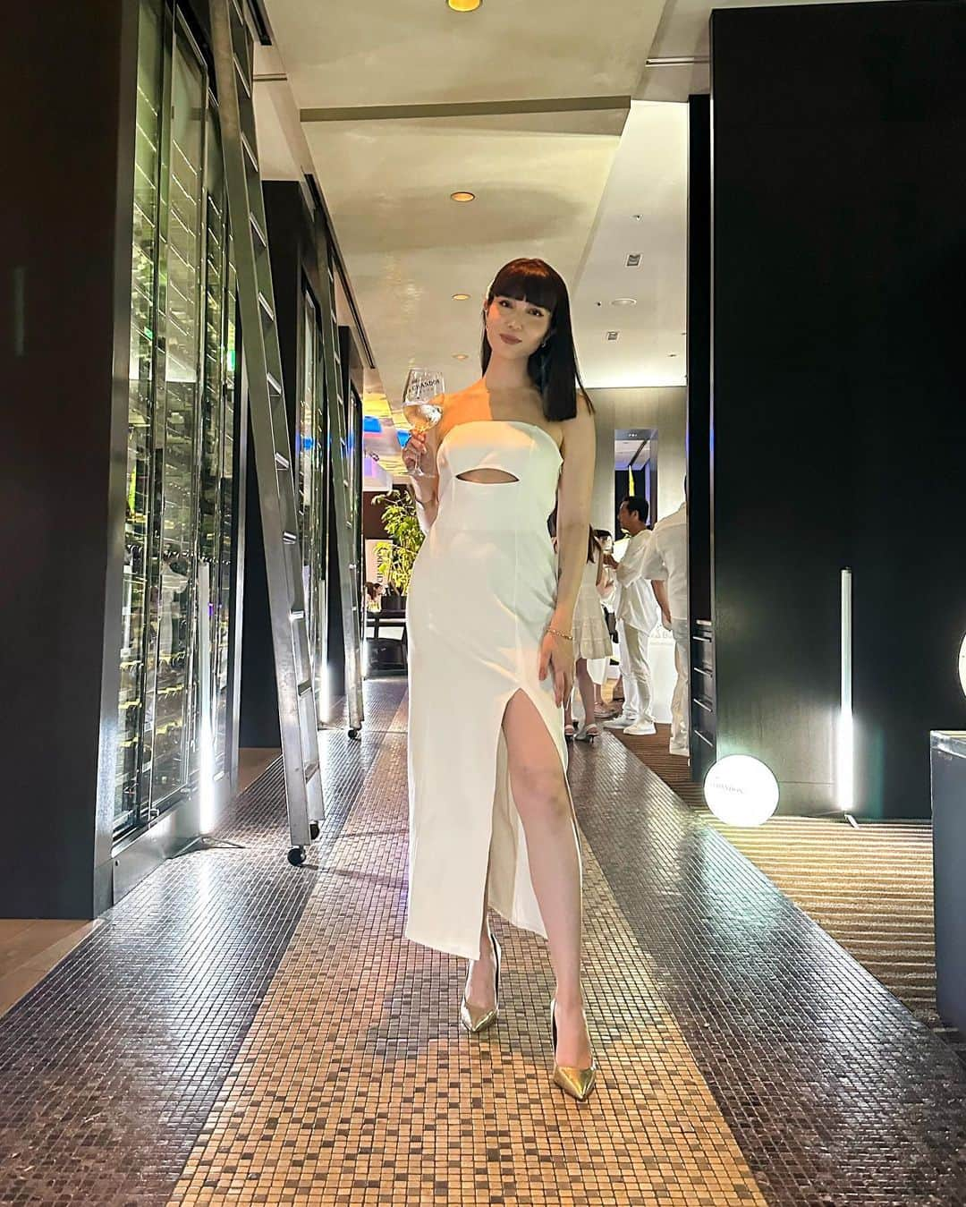 サマンサ麻里子さんのインスタグラム写真 - (サマンサ麻里子Instagram)「Moët & Chandon x Grand Hyatt Soireé Blanche ~ソワレ ブランシュ~  A beautiful summer evening #hostedby @moetchandon🥂✨ Thank you for having me!   #ソワレブランシュ#SoireeBlanche #moetchandon #モエシャンドン #Sponsored #DrinkResponsibly」7月3日 10時21分 - samanthamariko