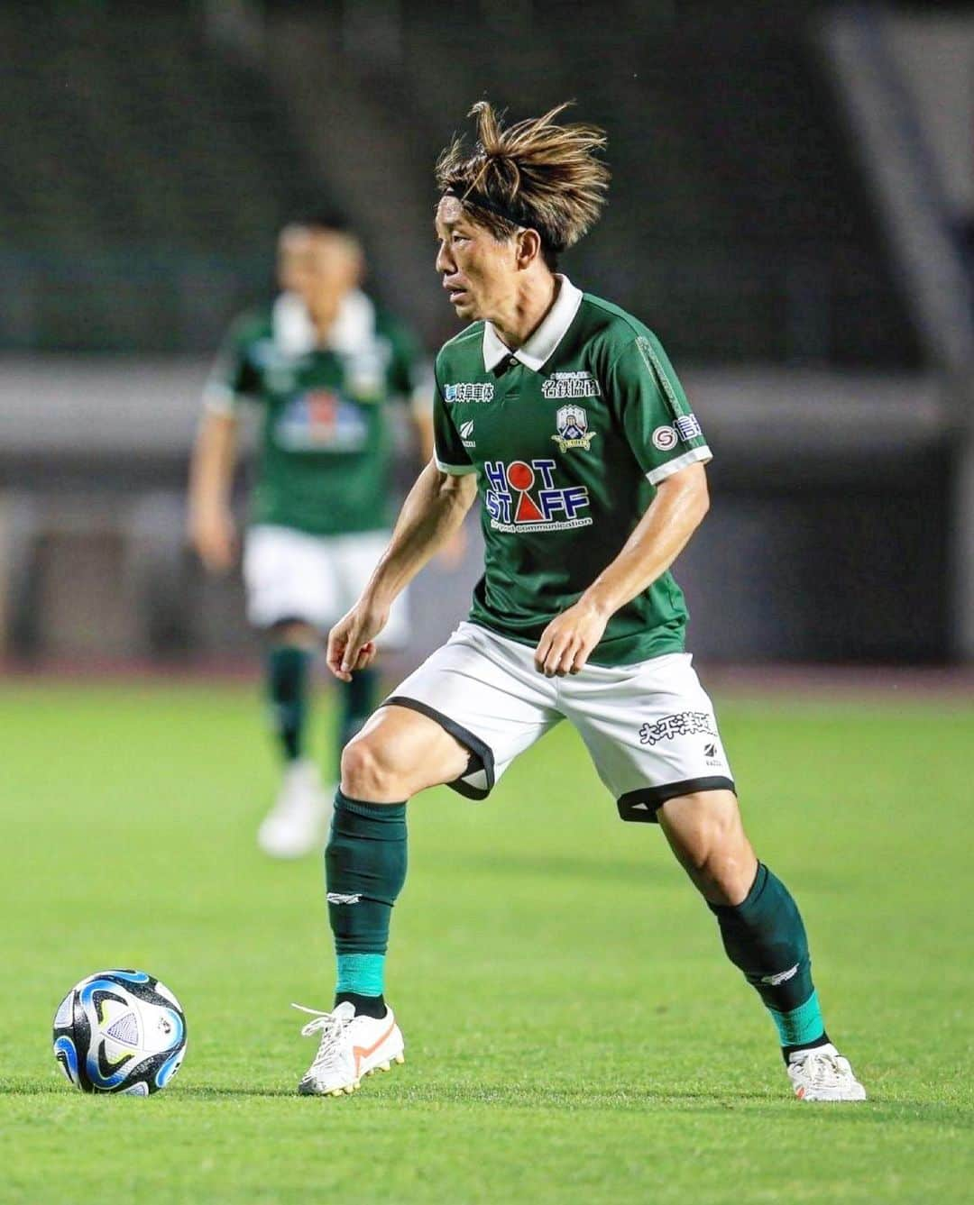 ＦＣ岐阜さんのインスタグラム写真 - (ＦＣ岐阜Instagram)「. MATCH PHOTO📸 vs いわてグルージャ盛岡  #fcgifu #FC岐阜 #MOVEYOURHEART #柏木陽介 #茂木秀 #生地慶充 #ンドカチャールス #藤谷匠  #宇賀神友弥 #村田透馬 #北龍磨 #田中順也 #松本歩夢」7月3日 11時04分 - fcgifu