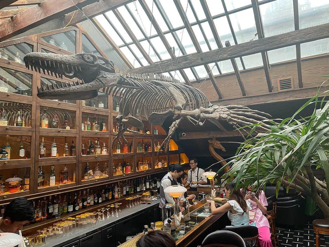 桐島かれんのインスタグラム：「昨晩は、素敵なバーへ。  #hanoi#ハノイ」
