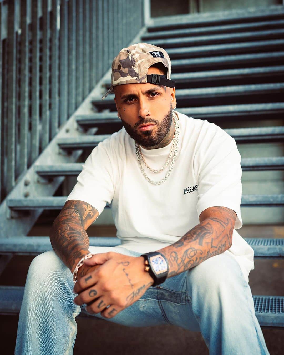 NICKY JAMさんのインスタグラム写真 - (NICKY JAMInstagram)「DÍMELO EUROPA 🎤🥂📹🤪 📸 @danielxgranada」7月3日 2時23分 - nickyjam