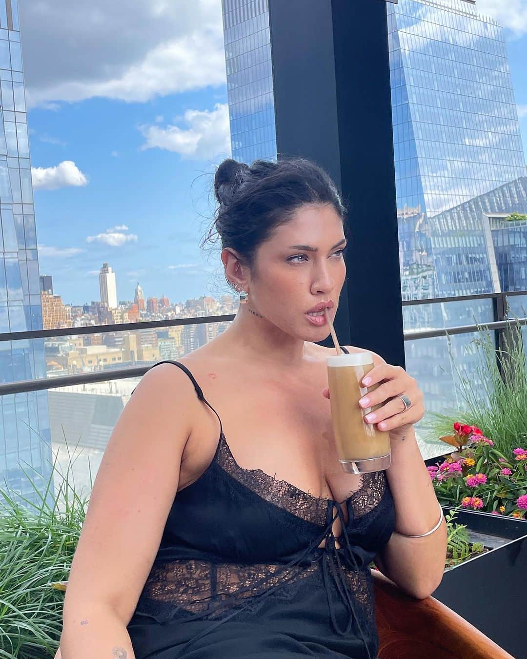 La'Tecia Thomasのインスタグラム：「😋😋」