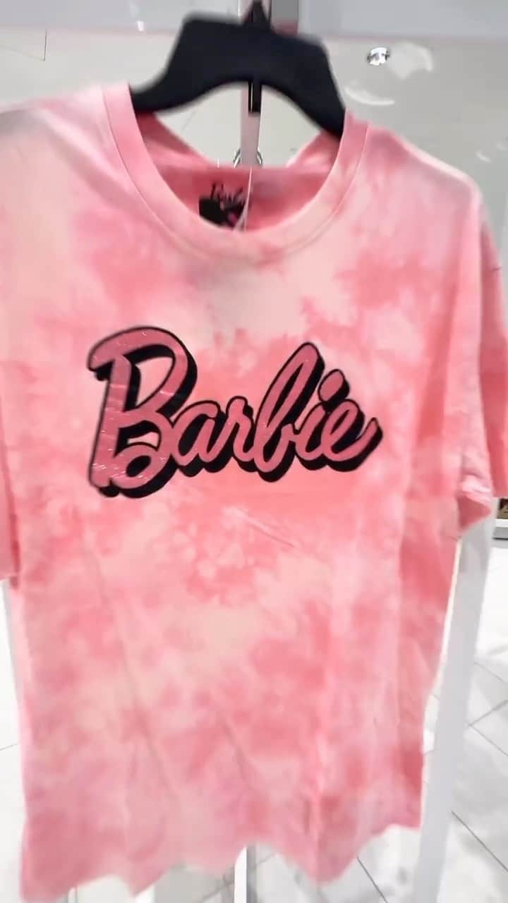 Charlotte Russeのインスタグラム：「Barbie Goes Shopping 💅🛍️💖 Still obsessing over the Barbie Collection Available IN-STORE ONLY 👉 Shop $10 Tees  Link in bio to find a store near you! 📍」