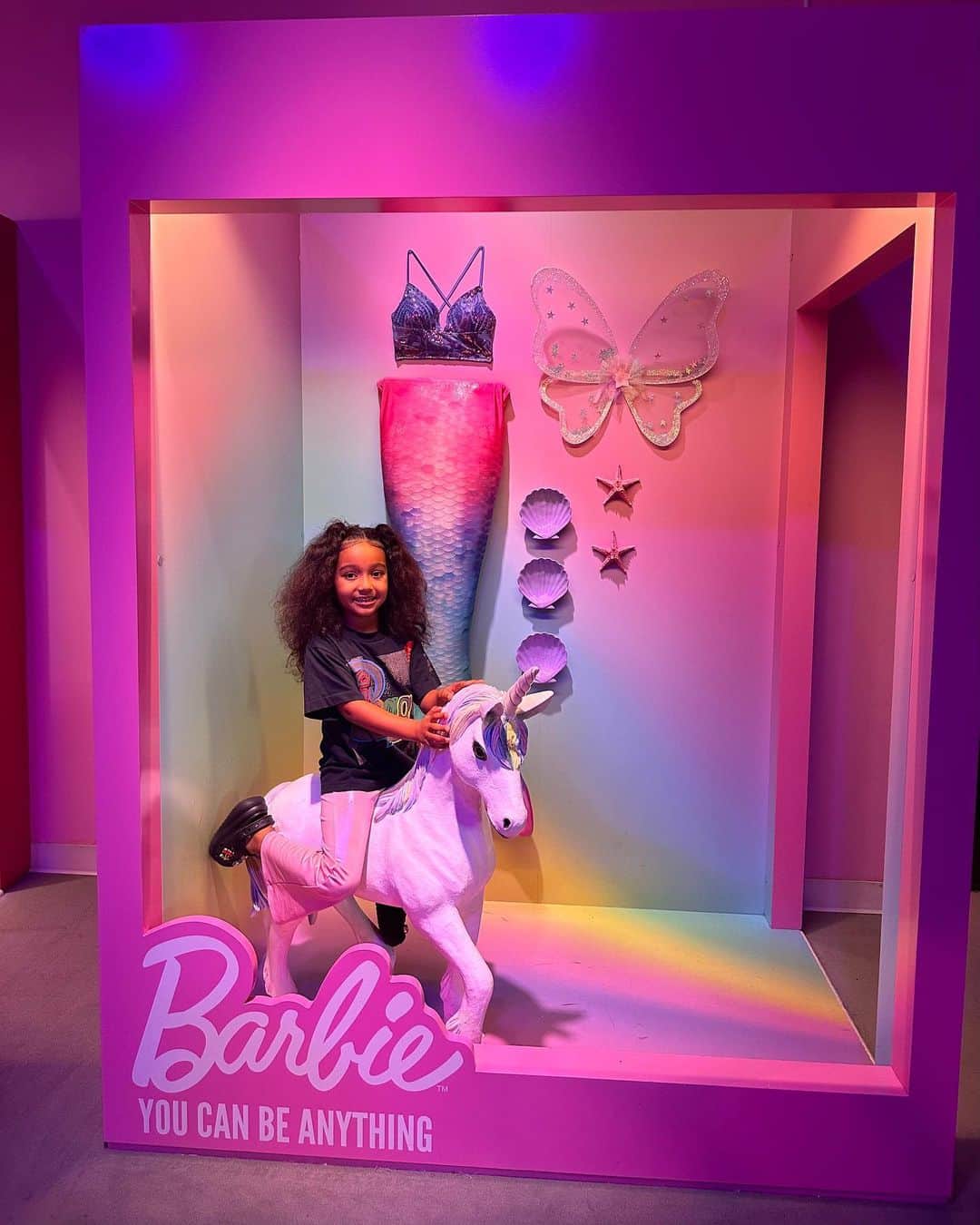 キム・カーダシアンさんのインスタグラム写真 - (キム・カーダシアンInstagram)「Barbie girls in a Barbie world 💕」7月3日 4時01分 - kimkardashian