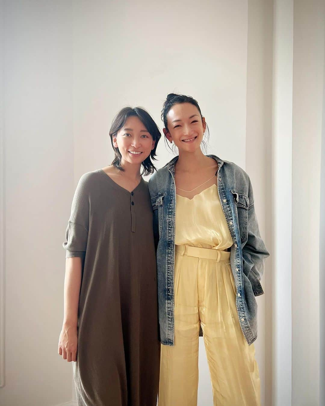 冨永愛さんのインスタグラム写真 - (冨永愛Instagram)「⁡ パリで杏ちゃんと再会❤︎ ⁡ Wonderful to see Anne Watanabe again in Paris  ⁡」7月3日 4時36分 - ai_tominaga_official