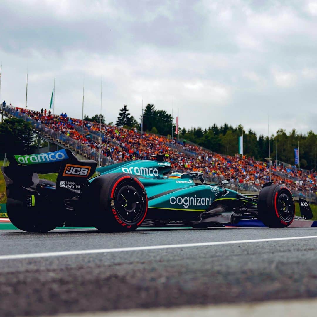 フェルナンド・アロンソのインスタグラム：「P5 🎯 and 10 more points today. Thanks Austria 🇦🇹. Next Silverstone . #f1 #austria #astonmartin」