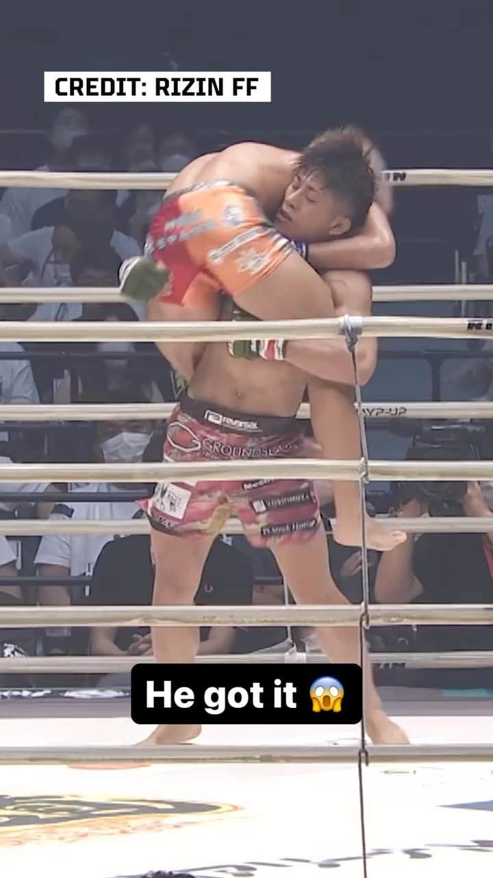 RIZIN FF OFFICIALのインスタグラム：「𝗛𝗲 𝗴𝗼𝘁 𝘁𝗵𝗲 𝗳𝗹𝘆𝗶𝗻𝗴 𝗴𝘂𝗶𝗹𝗹𝗼𝘁𝗶𝗻𝗲 😱  @makoto0705mma challenges @kyoji1012 for the inaugural flyweight world championship at the Saitama Super Arena. Who’s taking the crown? 👑  #BellatorXRizin | Sat, July 29 | @SHOsports」