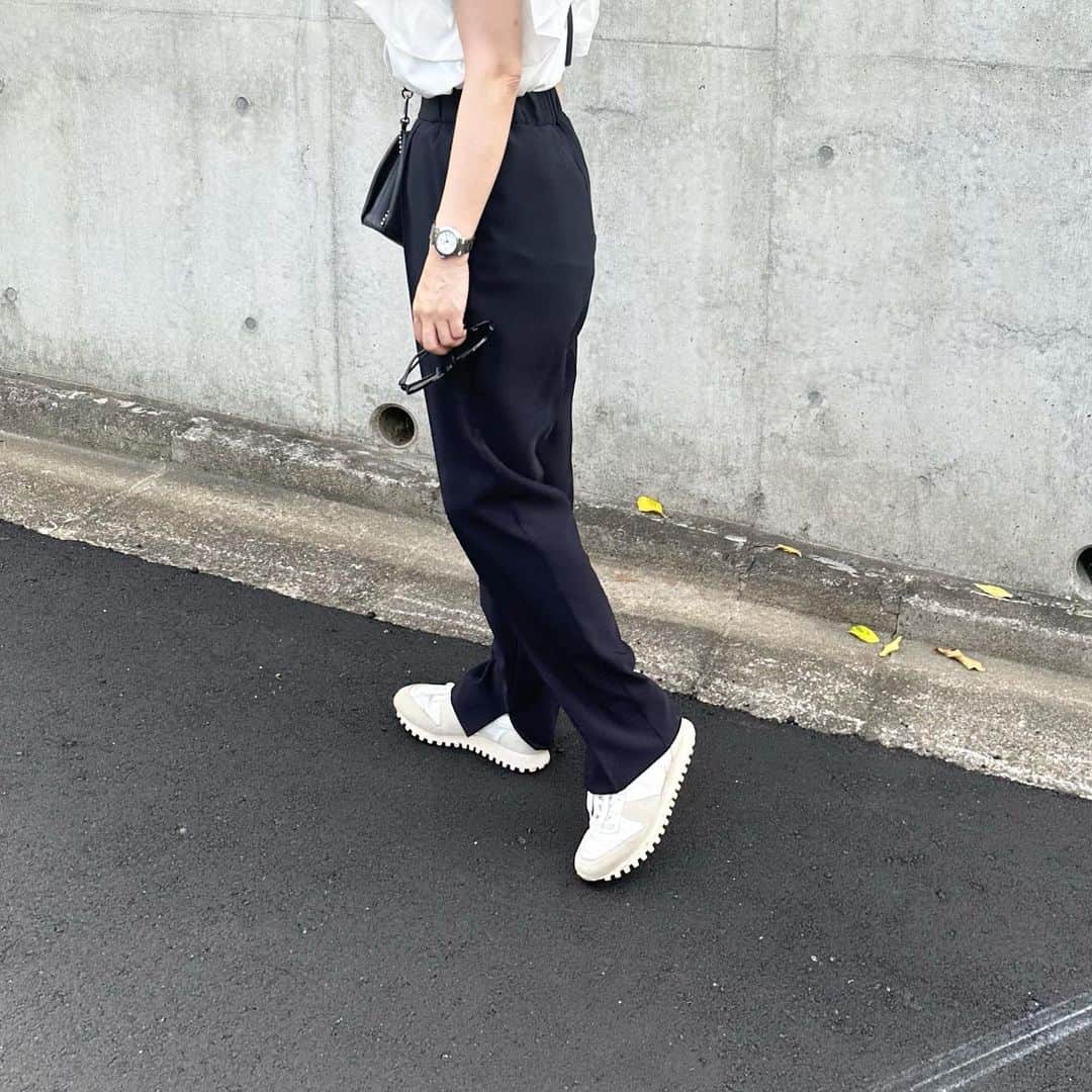 外村久美子さんのインスタグラム写真 - (外村久美子Instagram)「・ 🔥🔥🔥🔥 暑い日はサラサラパンツで👖本日発売♡ ぜーんぶyori♡  #yori_japan」7月3日 7時27分 - kummy153