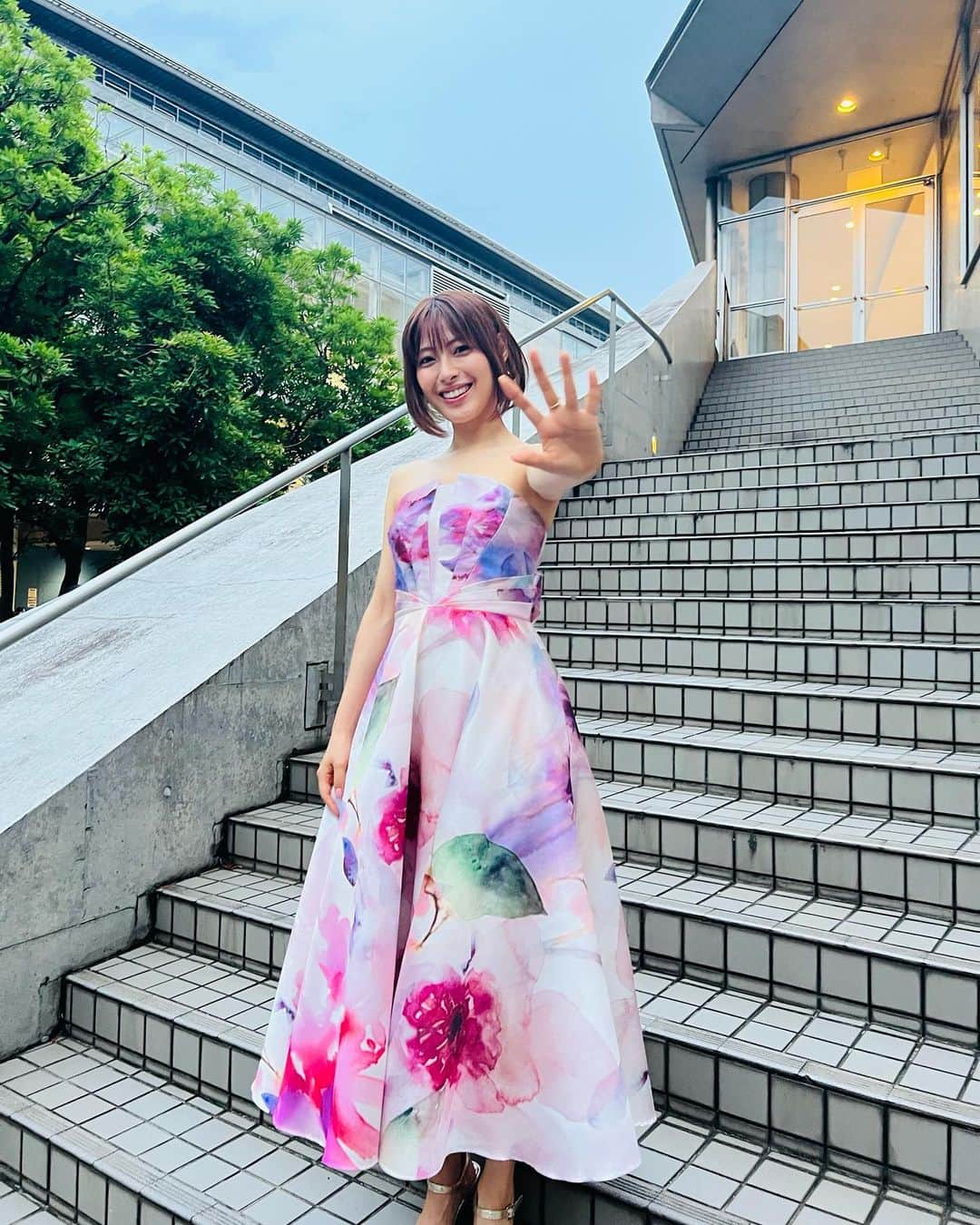 瀧本美織さんのインスタグラム写真 - (瀧本美織Instagram)「THE MUSIC DAY ありがとうございました！ 泣かないように堪えてたんだけど感極まって しまいました😣 映画も歌も大切過ぎて不器用な伝え方になったと思います。ごめんなさい！ ただ、こんな機会をいただけたことに感謝と、自分にとって幸せな時間と経験でした。 本当にありがとうございました✨✨✨   #themusicday」7月3日 8時21分 - mioritakimoto_official
