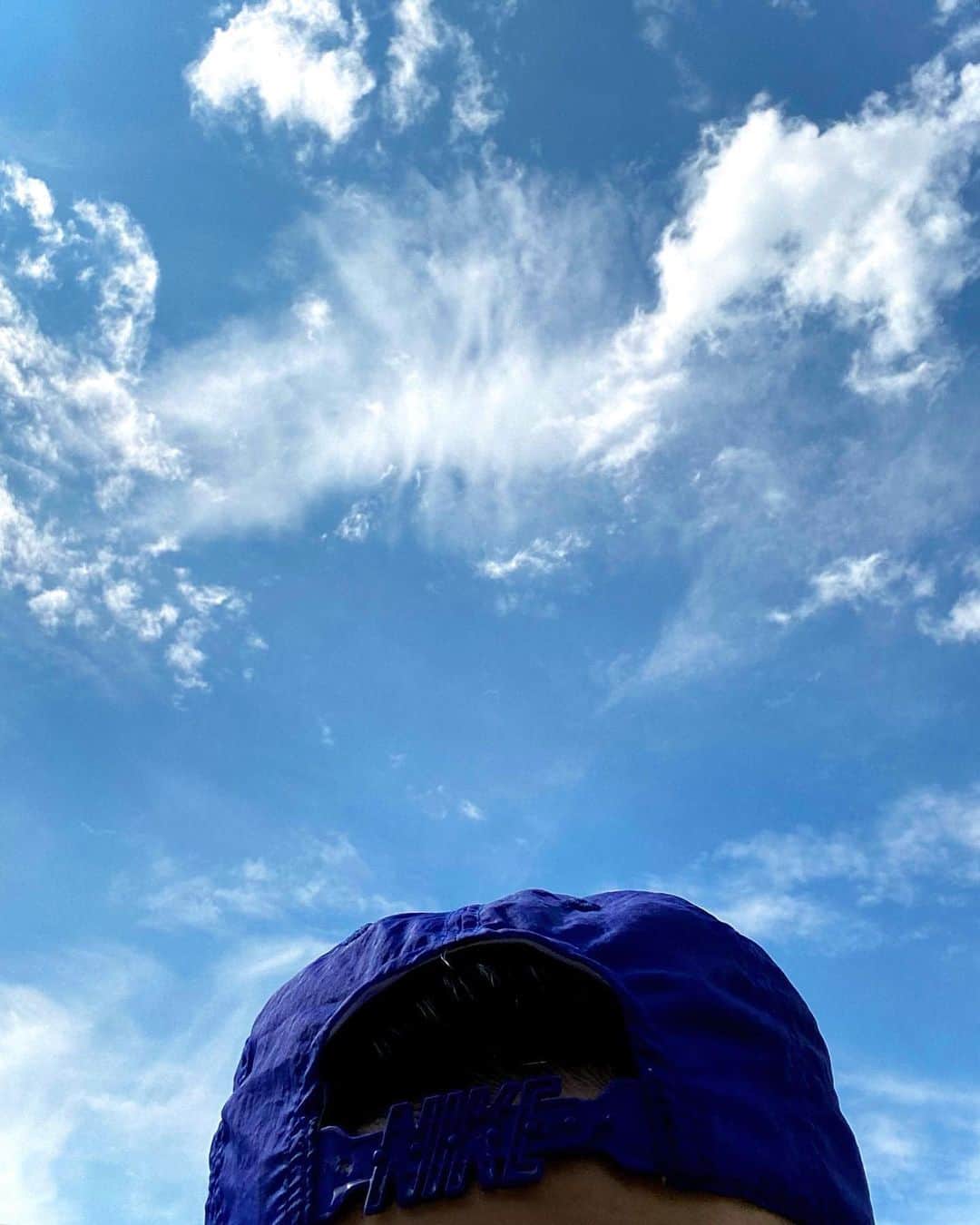 G-DRAGONのインスタグラム：「🩵」