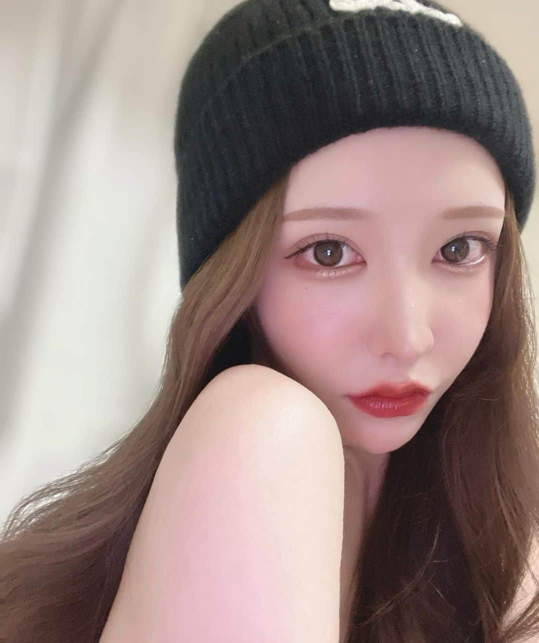 ANNAのインスタグラム：「🖤🖤🖤  ⁡ ⁡ ⁡ ⁡ ⁡ ⁡#ootd#selfie#daily#dailylook#오오티디데일리룩#코디#좋아요#좋아요반사#패션스타그램#셀스타그램#셀카#얼스타그램#韓国ファッション」