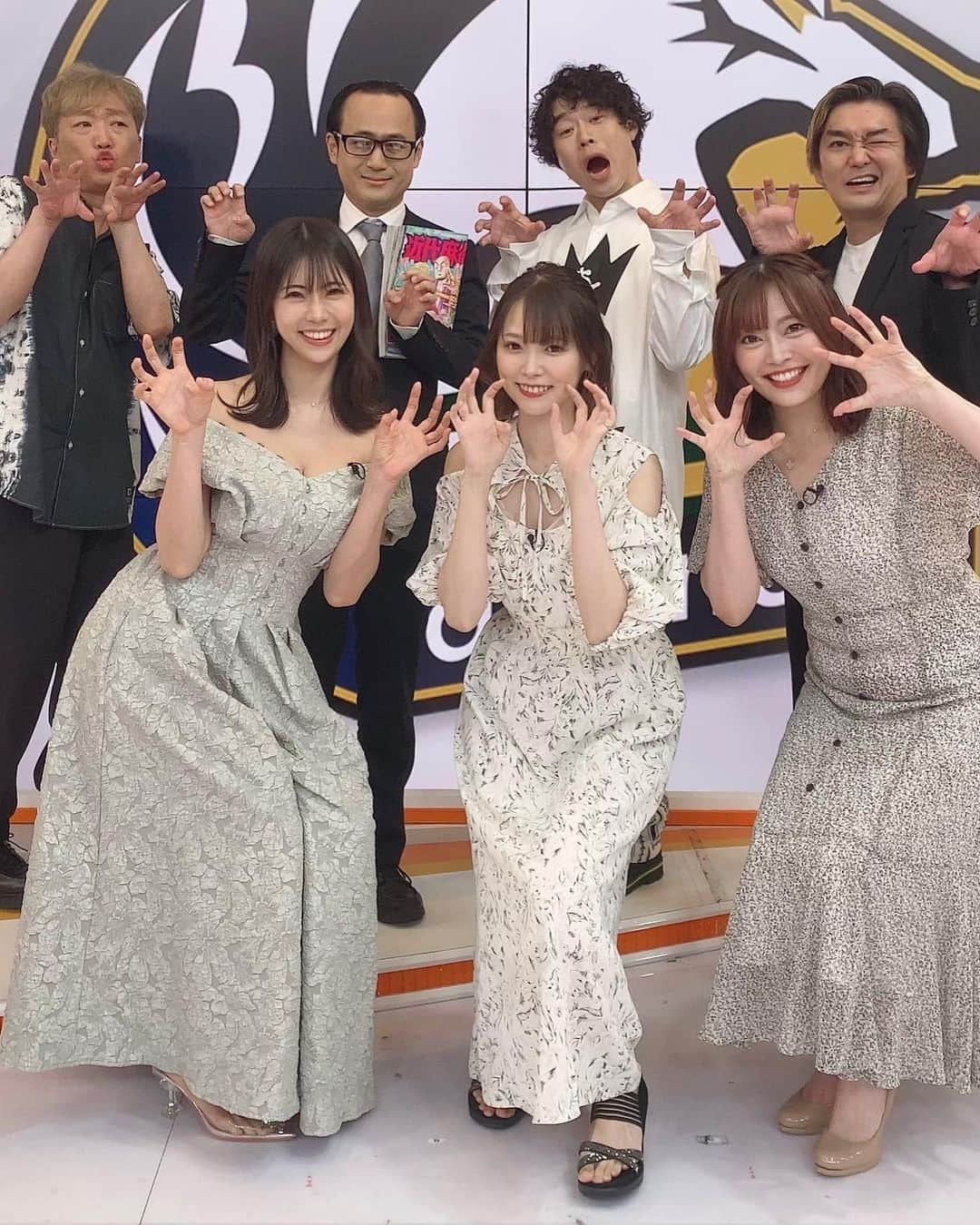 鈴木ふみ奈さんのインスタグラム写真 - (鈴木ふみ奈Instagram)「Mリーグ  #BEASTJapanext ドラフト指名オーディションハイライトのMリーグ大好き芸人集合SPのご視聴ありがとうございました♡  3週もMCアシスタントを務めさせて頂けて幸せでした☺️✨2枚目はビーストポーズ🐺笑  そしてMリーガー決まりましたね🔥🔥 皆さん予想は当たりましたか？？🀄️  放送を見逃してしまった方は”つながるジャパネット”にて無料で観れます👀」7月3日 8時40分 - fuminasuzuki