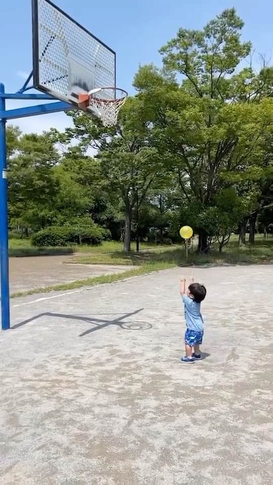 金正奎のインスタグラム：「Never give up….🏀 将来はNBAか！  #きんめし #ぼくちん」