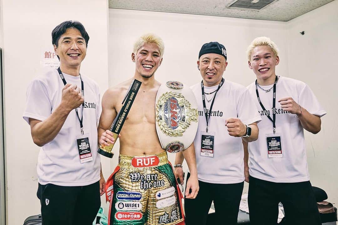 原口健飛のインスタグラム：「練習前からずっとサポートしてくれた父親、 ゴットハンドの前山さん、ないと、FFTのチーム皆んなに 感謝！皆んながいての原口健飛やからこれからも宜しく！  @kushimax55 さん今回も最高なお写真有難う御座います🔥」