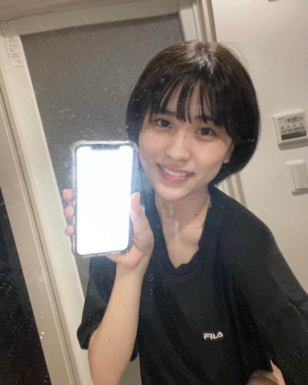 のインスタグラム：「・ ︎ ︎ ︎ ︎ ︎ ︎ ︎ ︎ ︎ ︎ ︎ ︎ ︎ ︎ ︎ ︎ ︎ ︎ ︎ ︎ ︎ ︎ ︎ ︎ ︎ ︎ ︎ ︎ ︎ ︎ ︎ ︎ ︎ ︎ ︎ ︎ ︎ ︎ ︎ ︎ ︎ ︎ ︎ ︎ ︎ ︎ ︎ ︎ ︎  最近流行りの撮り方やってみました… 最初フラッシュになって画面が真っ白です笑  #冨波心 #スターダストプロモーション #高校生 #高校1年生 #女子高校生 #jk #jk1 #fjk #07 #16 #16yrs #kokoro #kokorotoba #japan #japanesegirl」