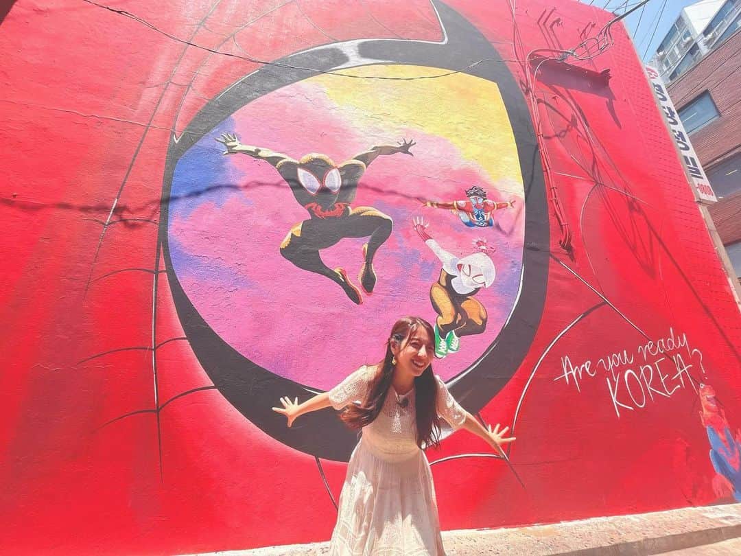 のインスタグラム：「せーのっ  一番高く跳んだタイミングで くるみちゃんが撮ってくれました☺️  #おは土 #おはよう朝日土曜日です #ABCテレビ #韓国 #ソウル #スパイダーマン」