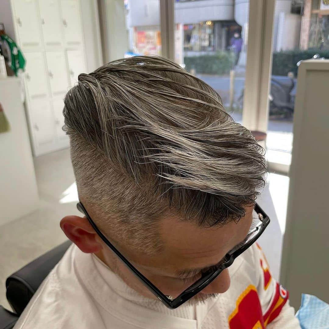 DRESSKINさんのインスタグラム写真 - (DRESSKINInstagram)「池尻大橋にある @barbershop_king_ikejiri の 塚田さんのスタイル💇💈  Repost from @barbershop_king_ikejiri   #barbershopking #ikejiri #ikejiriohashi #dresskin #バーバーショップ #キング #池尻 #ドレスキン #メンズヘアースタイル #メンズヘアカット #メンズグルーミング #メンズヘアセット」7月3日 19時37分 - dresskin_official