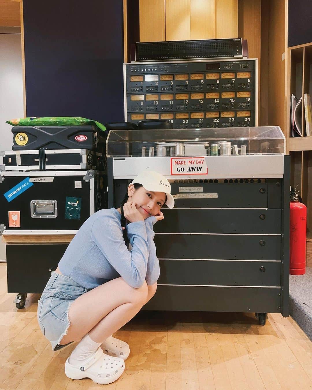 蔡瑞雪（Ruixue Tsai）のインスタグラム：「我的新單曲籌備中🎙️ 給你們提前聽一小段～喜歡嗎？☺️」