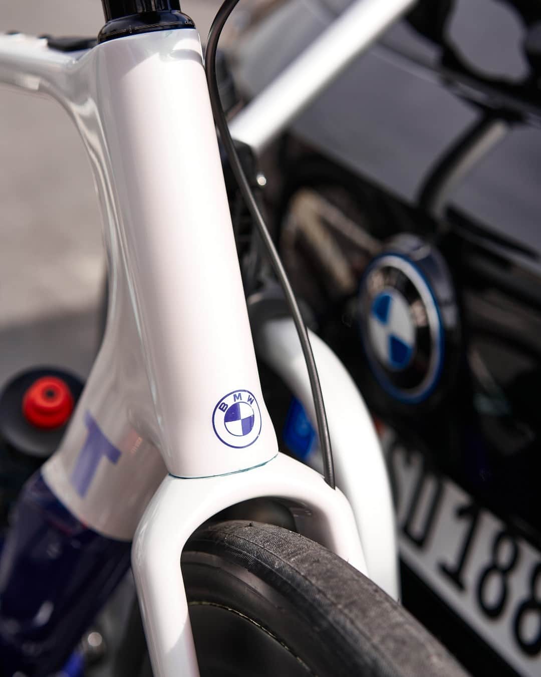 BMWのインスタグラム：「Some journeys are best taken on two wheels. Enter: @3tbike for BMW Bikes – bringing pure Freude to the world of gravel, road and urban cycling. Shop now via link in bio. #GoodsWithFreude #3TBike #BMW」