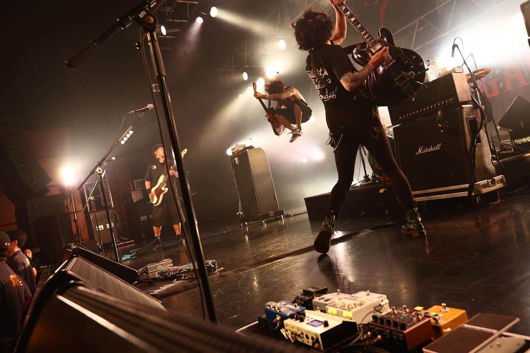 のインスタグラム：「⁡ 2023.6.24 Sat. The End of Yesterday Tour 2023 ミュージックタウン音市場 ⁡ Photo by @kappa3031  ⁡ #ELLEGARDEN  #TheEndofYesterdayTour2023」