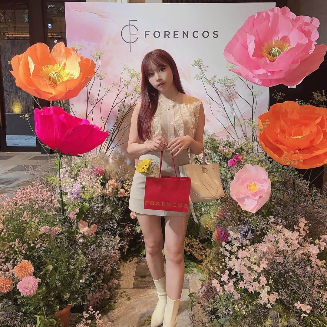 ののこさんのインスタグラム写真 - (ののこInstagram)「@forencos_japan 💐 お花たくさんかわいい空間だった〜！」7月3日 20時00分 - nontaso2525