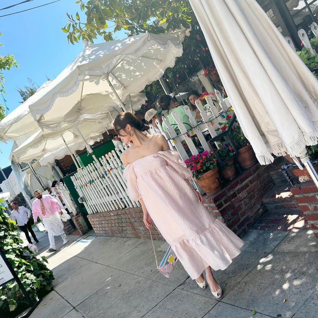 市原佑梨のインスタグラム：「the ivy Beverly Hills💐🍽️✨ LA🇺🇸  #la#la restraint#theivy#theivyrestaurantbeverlyhills」