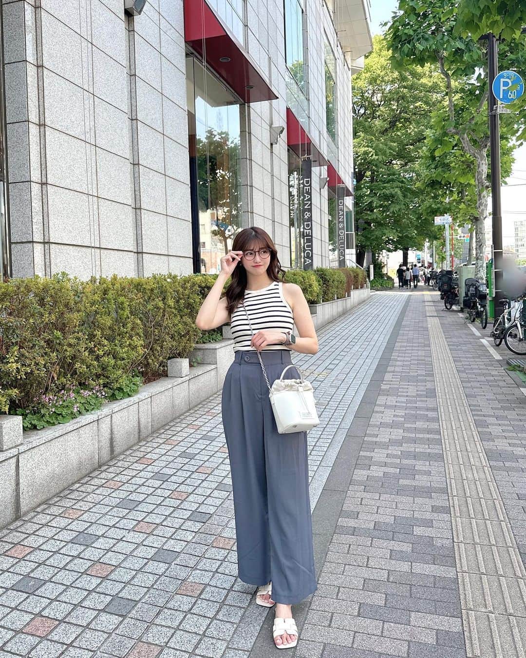 natsumiさんのインスタグラム写真 - (natsumiInstagram)「いつかのカフェ活した日☕️🤍 ㅤㅤㅤㅤㅤㅤㅤㅤㅤㅤㅤㅤㅤ ぜんぶ美味しかった〜〜 ˎˊ˗ この日あっつすぎて一生暑い、、って 言ってた記憶、、🫠 でもはっぴーだったこともあった♡ ㅤㅤㅤㅤㅤㅤㅤㅤㅤㅤㅤㅤㅤ 韓国っぽいコーデもお気に入りなのさ☺︎ ㅤㅤㅤㅤㅤㅤㅤㅤㅤㅤㅤㅤㅤ tops @hm  bottom 韓国で購入したスラックス sandal @shein_japan  bag @maisonmargiela  ㅤㅤㅤㅤㅤㅤㅤㅤㅤㅤㅤㅤㅤ ㅤㅤㅤㅤㅤㅤㅤㅤㅤㅤㅤㅤㅤ ㅤㅤㅤㅤㅤㅤㅤㅤㅤㅤㅤㅤㅤ ㅤㅤㅤㅤㅤㅤㅤㅤㅤㅤㅤㅤㅤ #ootd #code #hm #shein購入品 #shein #マルジェラ #恵比寿 #恵比寿グルメ #恵比寿カフェ #東京カフェ #カフェ巡り #韓国ファッション #夏コーデ」7月3日 20時22分 - iskw_ntm