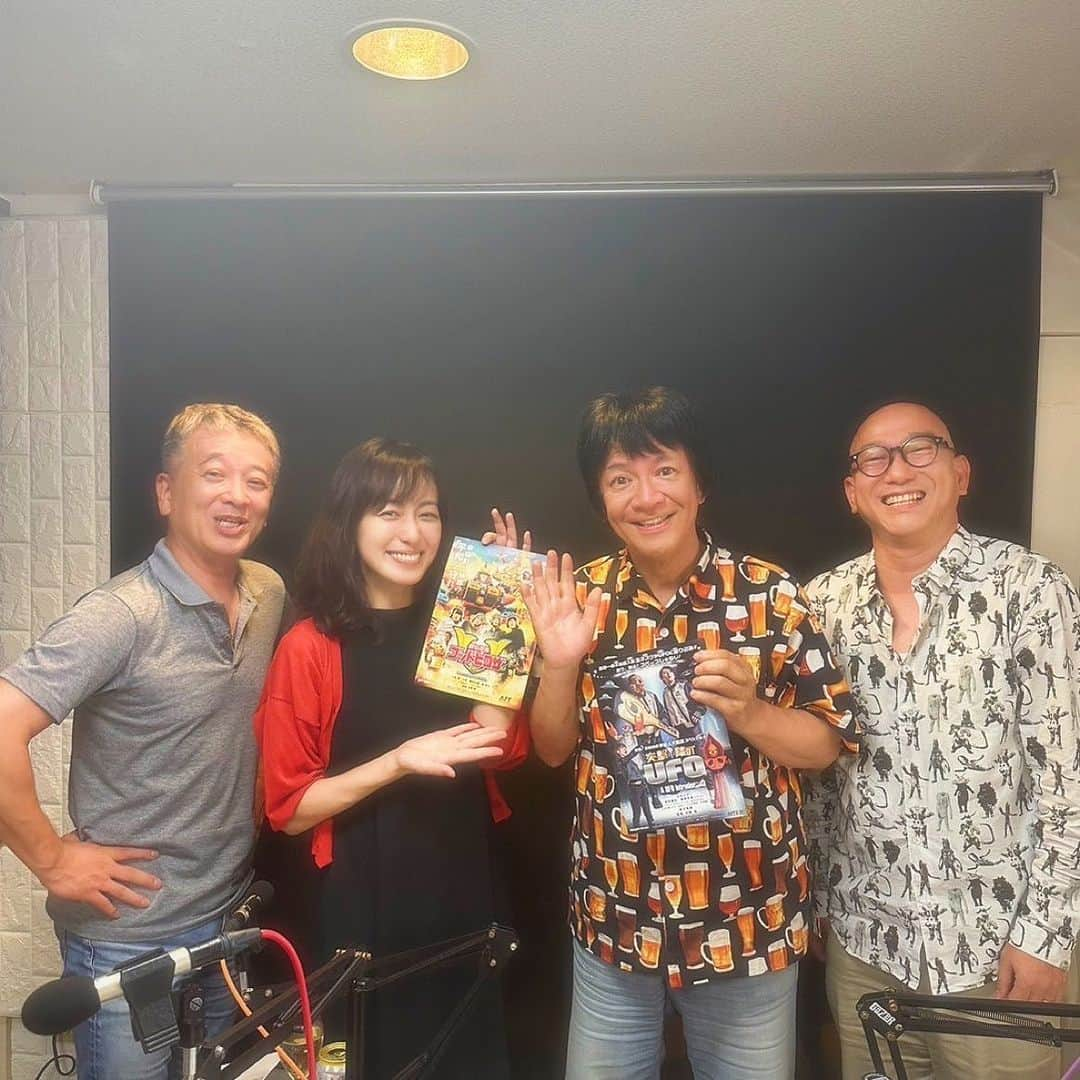 河崎実のインスタグラム：「Tokyo Star Radio(八王子FM 77.5MHz)『及川奈央とNewJack拓郎の #おめおじゃ』7月のマンスリーゲストで出演します。 木曜 23:00〜23:55　※金曜朝7:00〜再放送 https://775fm.com/timetable/oikawanao/  聴き方は↓ https://775fm.com/simulradio/  #及川奈央 #NewJack拓郎 #河崎実」