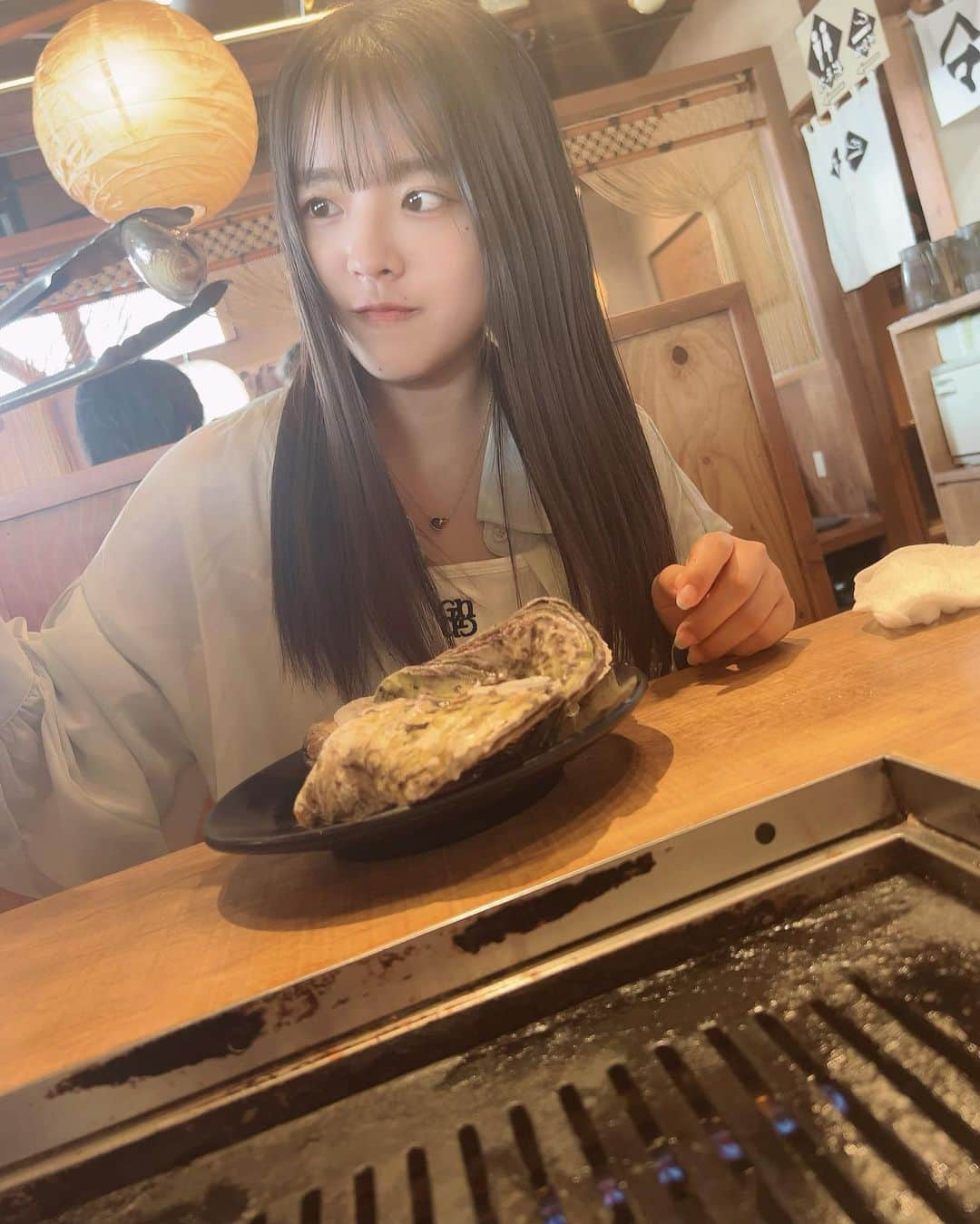 山本琉愛さんのインスタグラム写真 - (山本琉愛Instagram)「. ついこの間沼津港に遊びに行ったの〜✨️  浜焼き初めて食べたけど 本当に美味しかった🥺  深深海プリンも美味しすぎた、、、  幸せな1日だった〜✨️   #静岡 #沼津   #沼津港」7月3日 20時15分 - yamaru____03