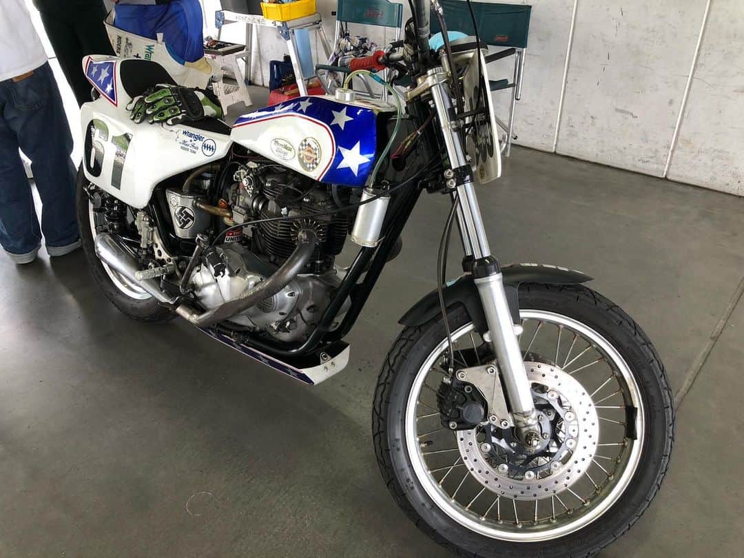 KIYOのインスタグラム：「MCFAJクラブマンロードレース9日目。  #mcfaj #mcfajクラブマンロードレース #fujiinternationalspeedway」