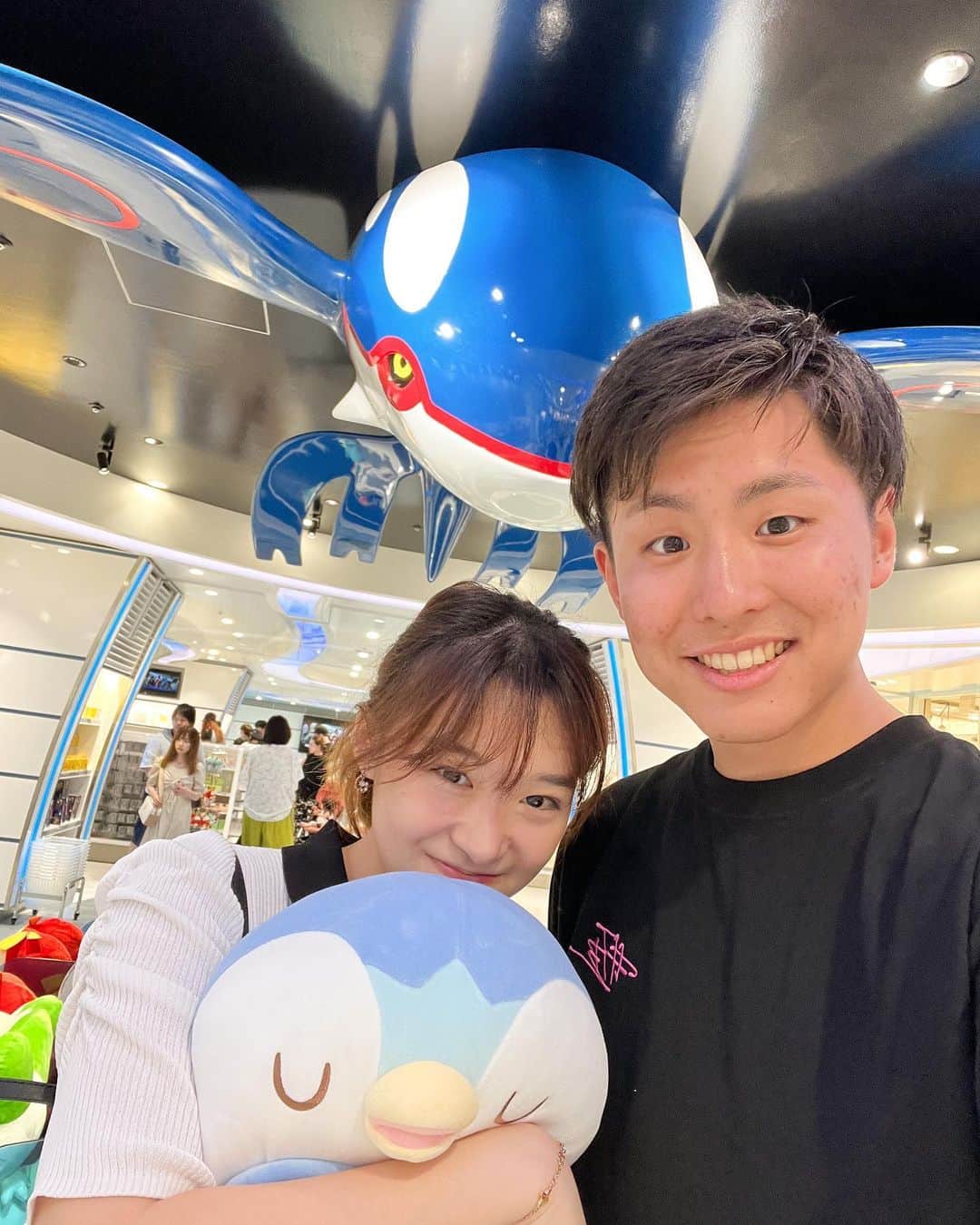 山下智央のインスタグラム：「Some pics from our date di video hari ini!!  Cek YouTube channel aku ya!!!」